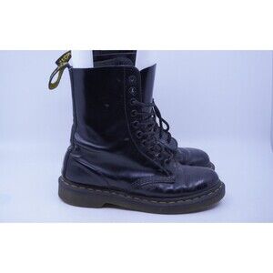 DOC MARTENS "The Original" Women's Size 6 Boots Air Wair With Bouncing Soles